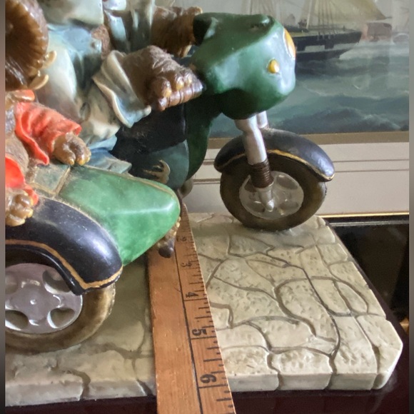 Elephant on the motorcycle figurine - Picture 8 of 8
